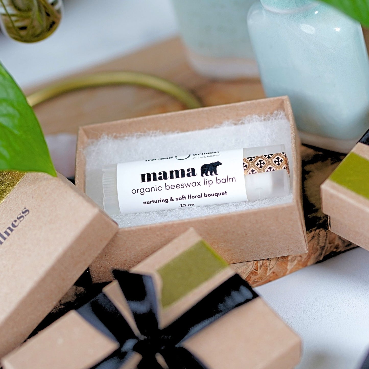 Bulk Natural Lip Balms – Organic Lip Balm Favors (25–100)